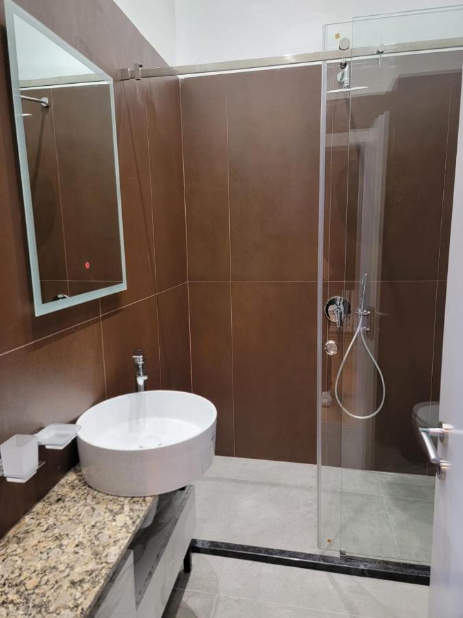 Berhami Studio Apartment Tirana Exterior foto